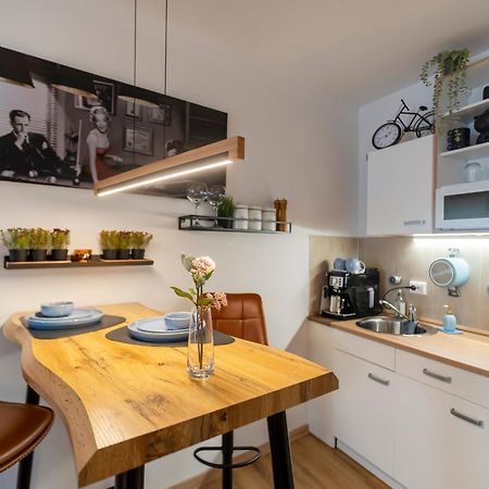Premium Apartment Inspiriert Von Marilyn Monroe-Bremen City Center Extérieur photo