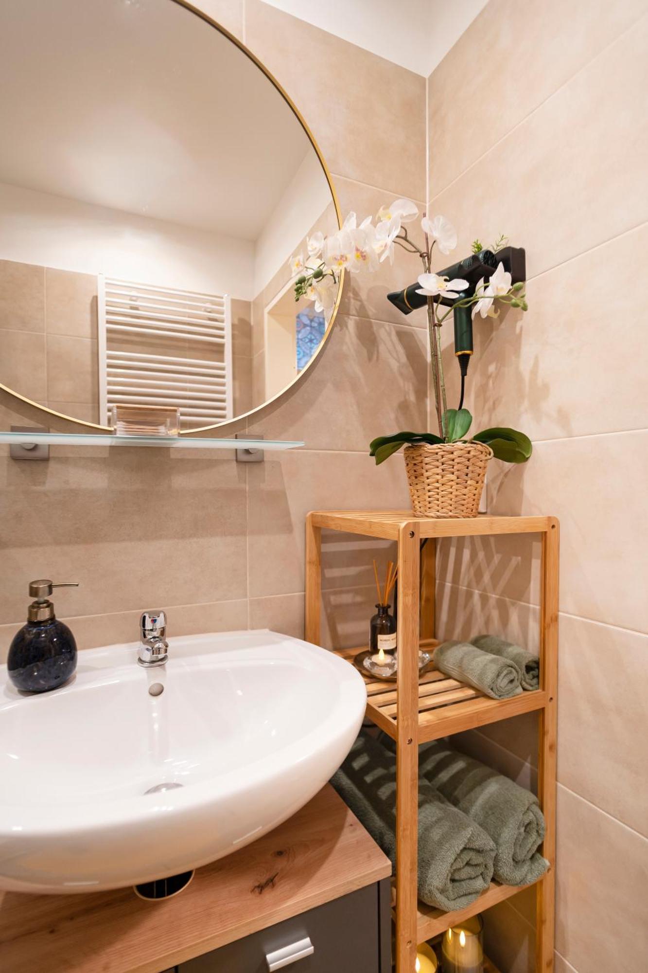 Premium Apartment Inspiriert Von Marilyn Monroe-Bremen City Center Extérieur photo